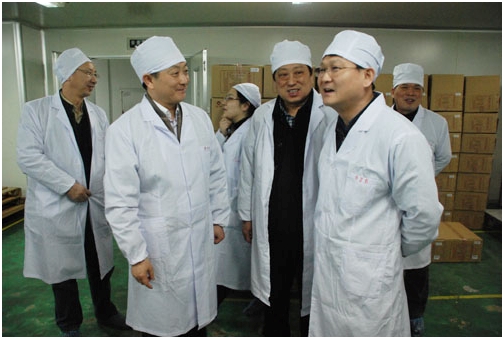 國家藥監(jiān)局領(lǐng)導(dǎo)視察仁和集團(tuán)