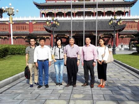 中國(guó)工程院院士姚新生到仁和集團(tuán)參觀考察