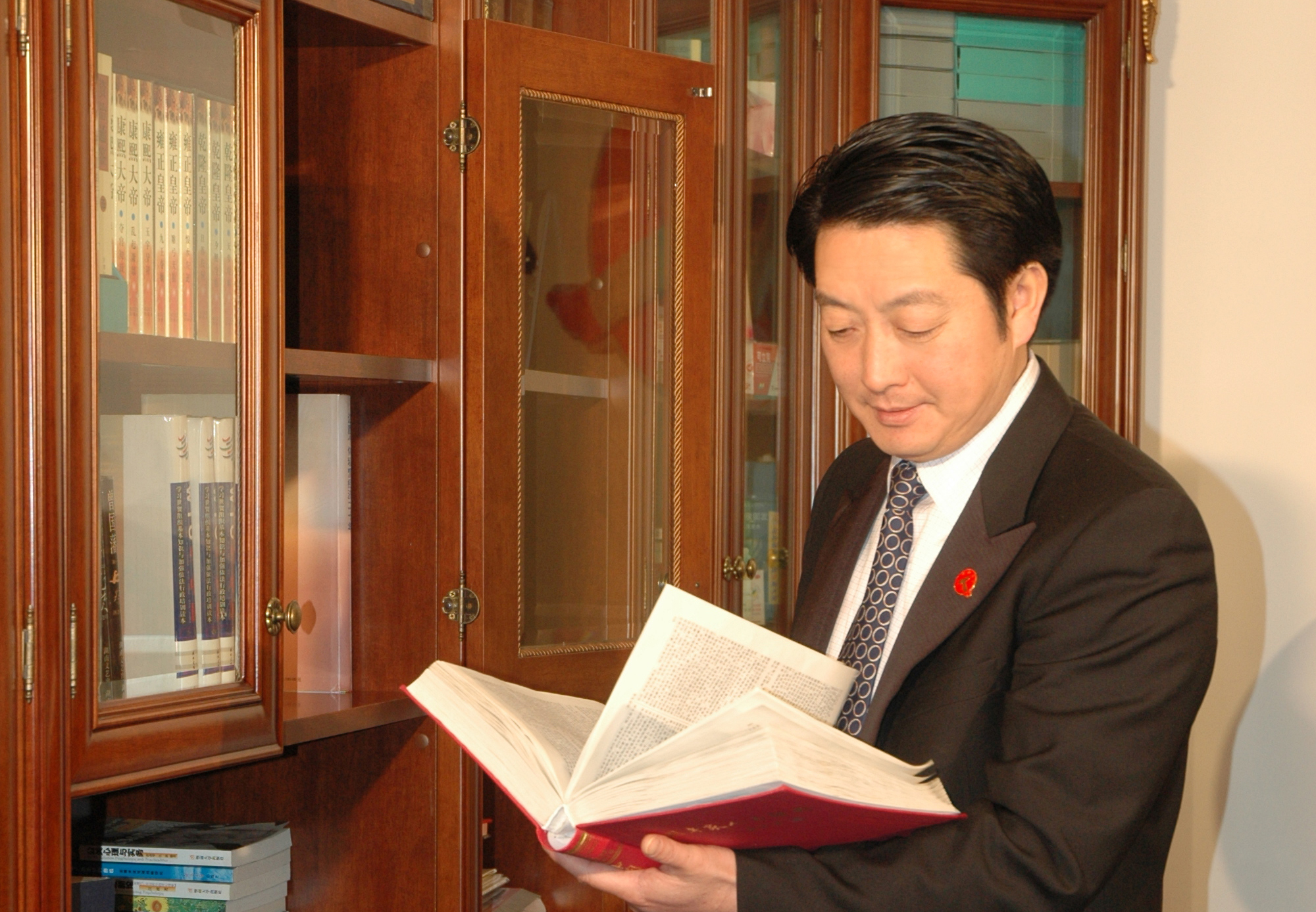 楊文龍董事長(zhǎng)榮膺“2017年度醫(yī)藥行業(yè)十大領(lǐng)軍人物