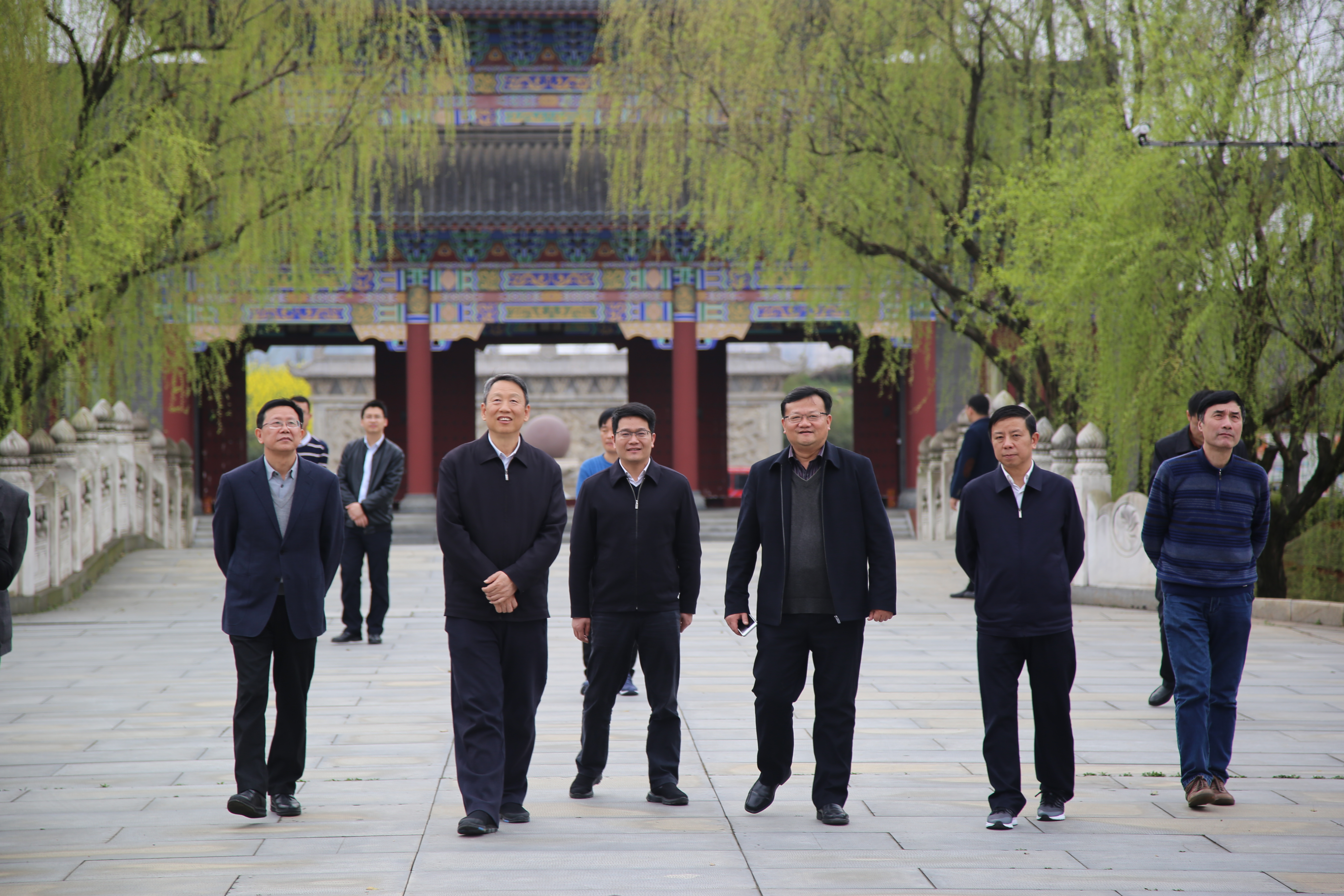 江西省政協(xié)副主席劉衛(wèi)平視察仁和集團(tuán)