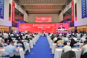 楊文龍董事長(zhǎng)參加樟樹(shù)第55屆全國(guó)藥材藥品交易會(huì)系列活動(dòng)