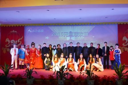 仁和集團(tuán)2015年元旦聯(lián)歡暨仁和好聲音總決賽晚會(huì)舉行 (1)_副本.jpg